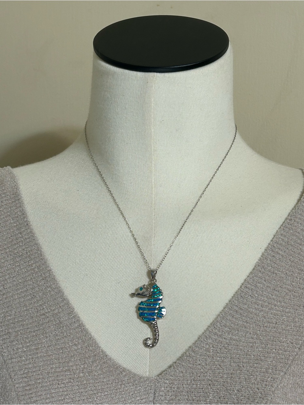 SEAHORSE STERLING SILVER 925 PENDANT WITH CHAIN